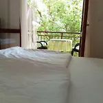 Toni * Starigrad Paklenica