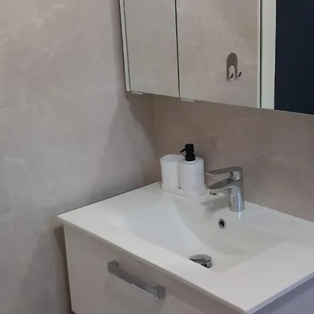 Apartament Toni *