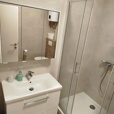 Toni Apartament Starigrad Paklenica