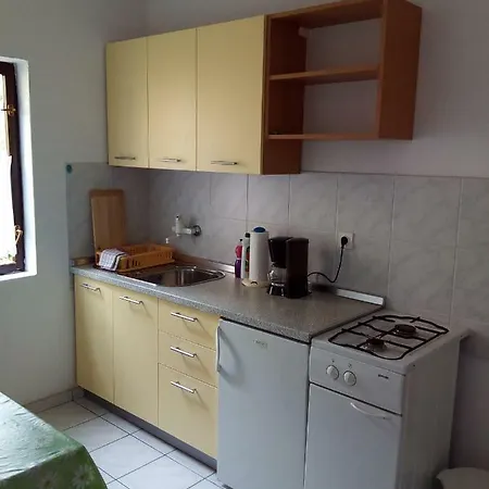 Toni Apartment