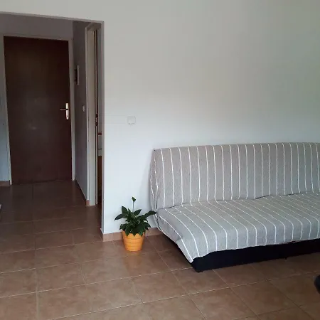 Toni Apartment