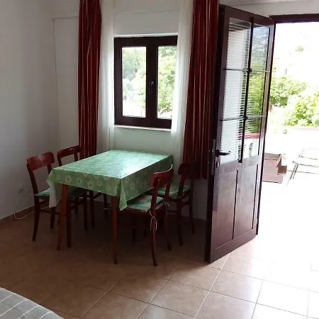Toni Apartment