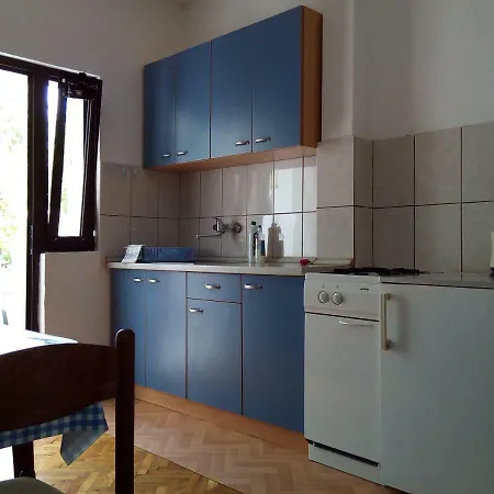 Toni Apartment