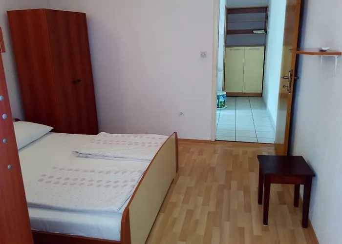 Toni * Starigrad Paklenica