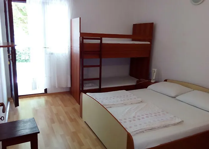 Toni * Starigrad Paklenica